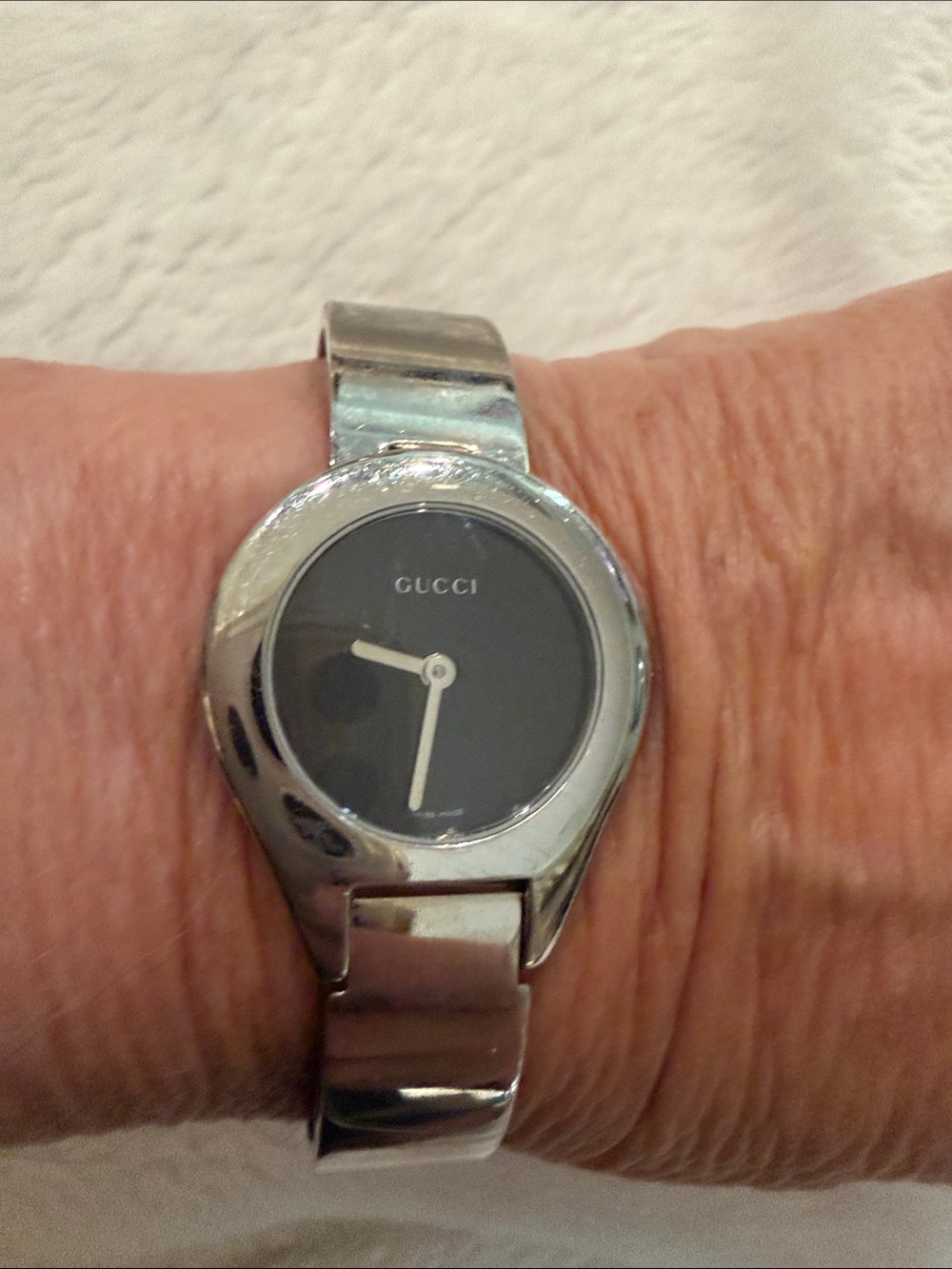 Gucci Silver and Black Women's Stainless Steel Bracelet Watch